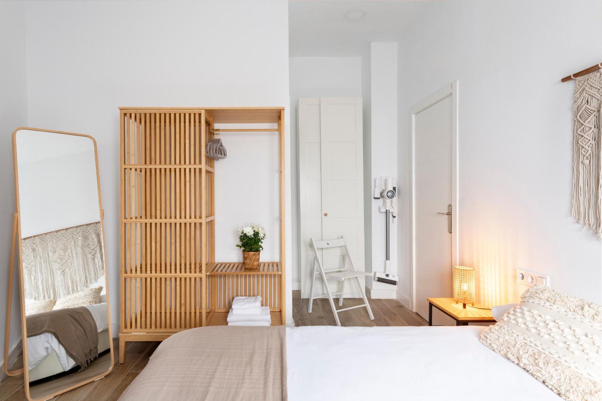 Calma Muralla House-Two Bedrooms & Two Bathrooms Севилья Экстерьер фото