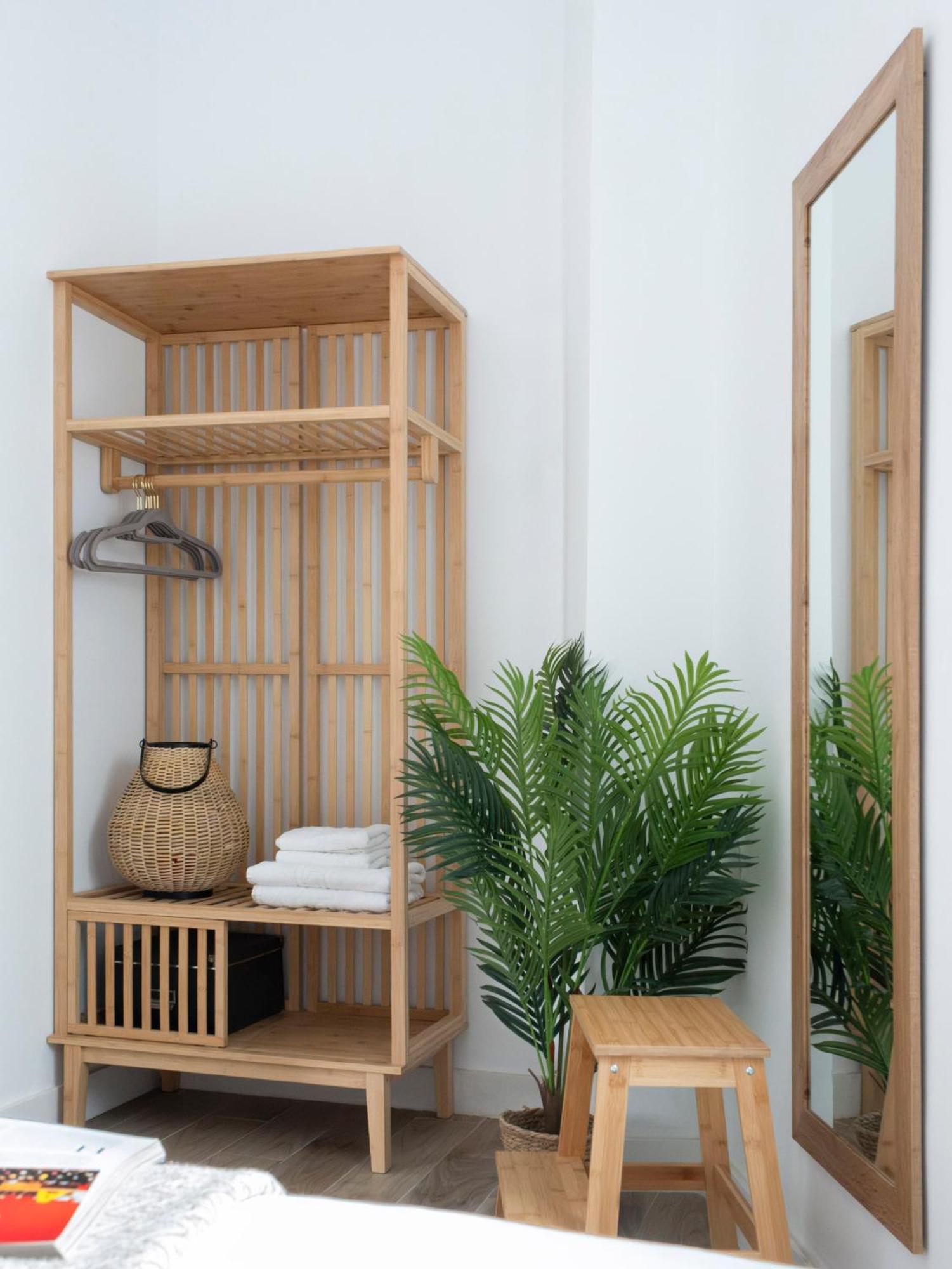 Calma Muralla House-Two Bedrooms & Two Bathrooms Севилья Экстерьер фото